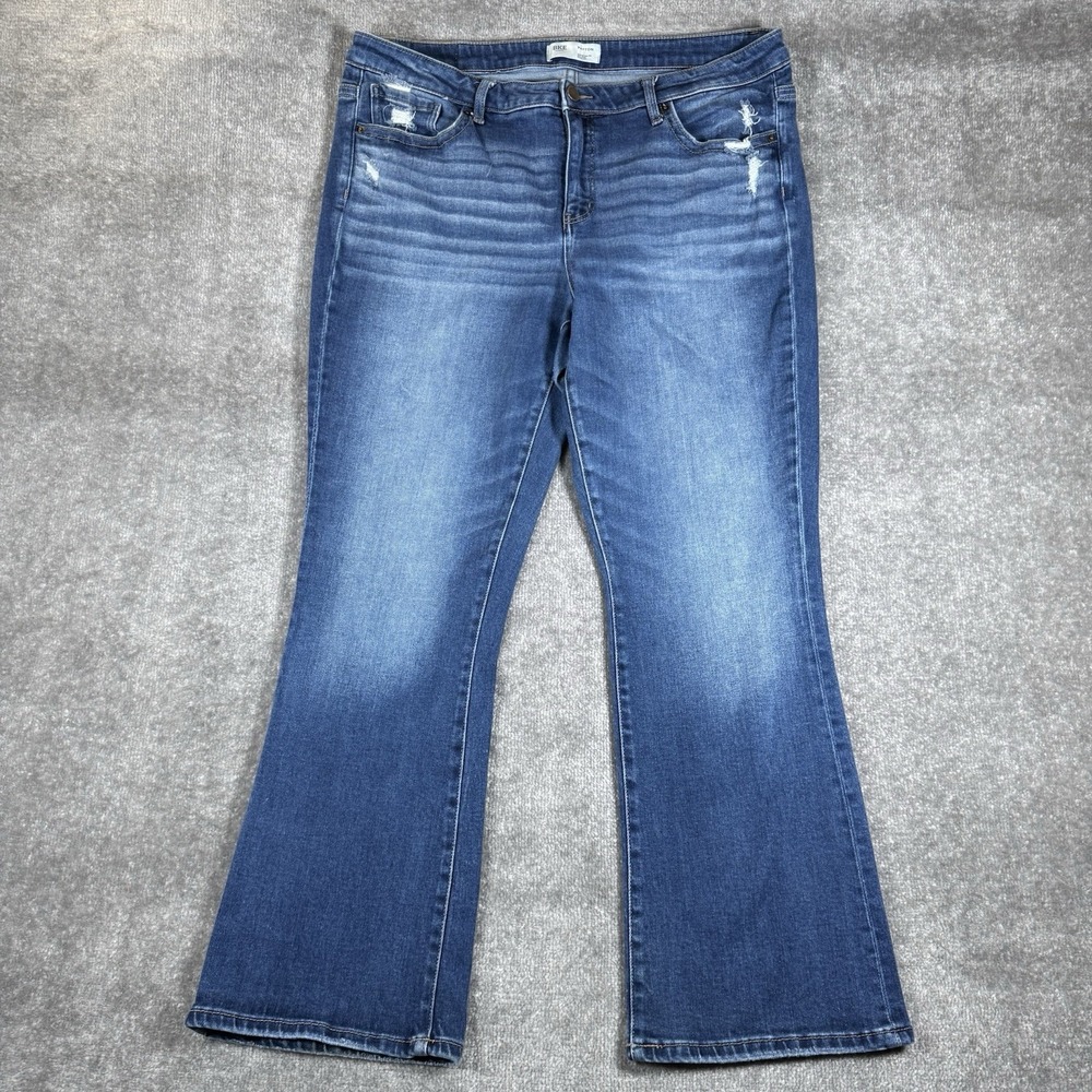 BKE Jeans Women's 36x31.5 Blue Denim Payton Universal Fit Mid Rise Bootcut